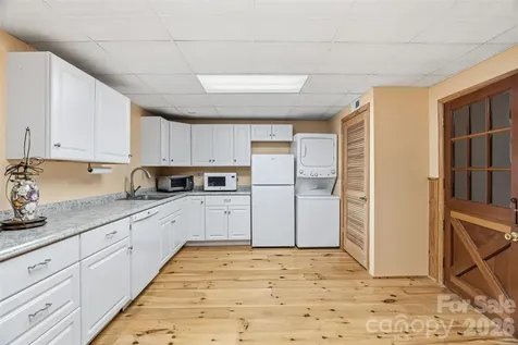 20 Mallard Court Brevard NC 28712