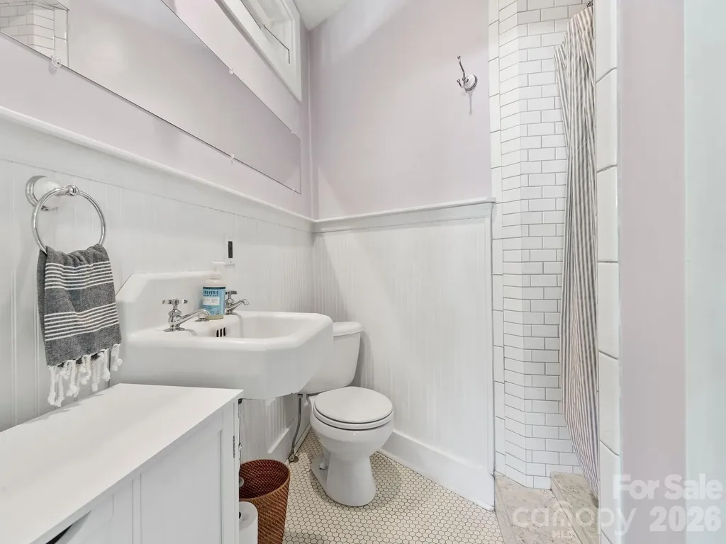 102 Courtland Avenue Asheville NC 28801