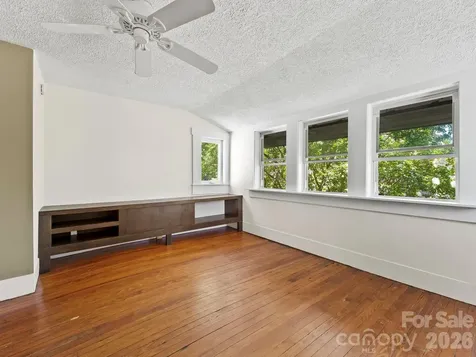 102 Courtland Avenue Asheville NC 28801