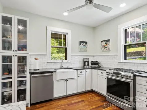 102 Courtland Avenue Asheville NC 28801