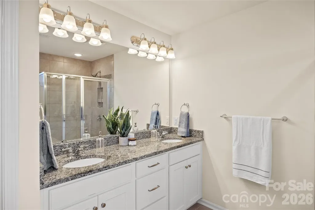 10522 Honeyfur Court Charlotte NC 28278