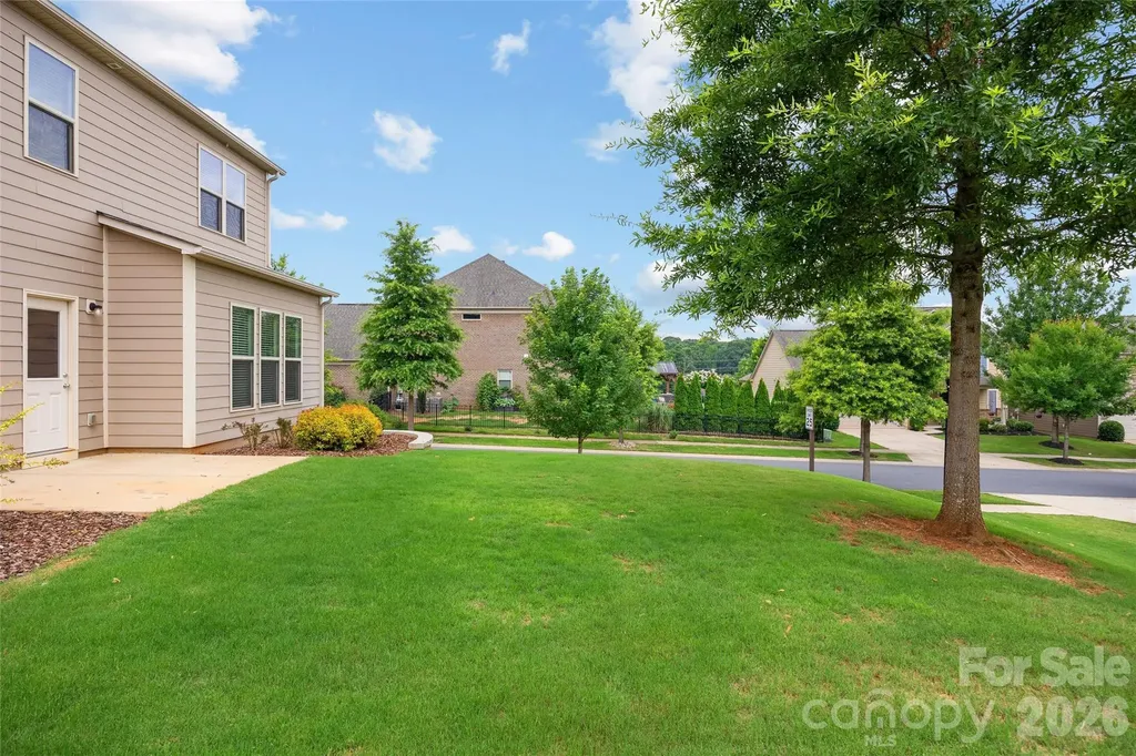 10522 Honeyfur Court Charlotte NC 28278