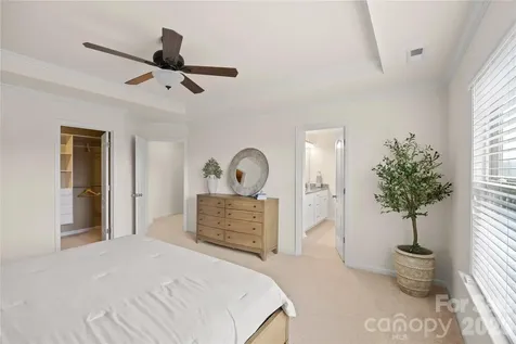 10522 Honeyfur Court Charlotte NC 28278