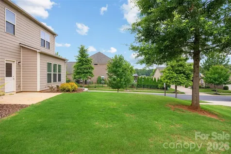 10522 Honeyfur Court Charlotte NC 28278