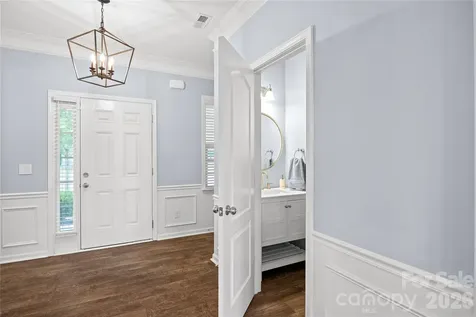 10522 Honeyfur Court Charlotte NC 28278