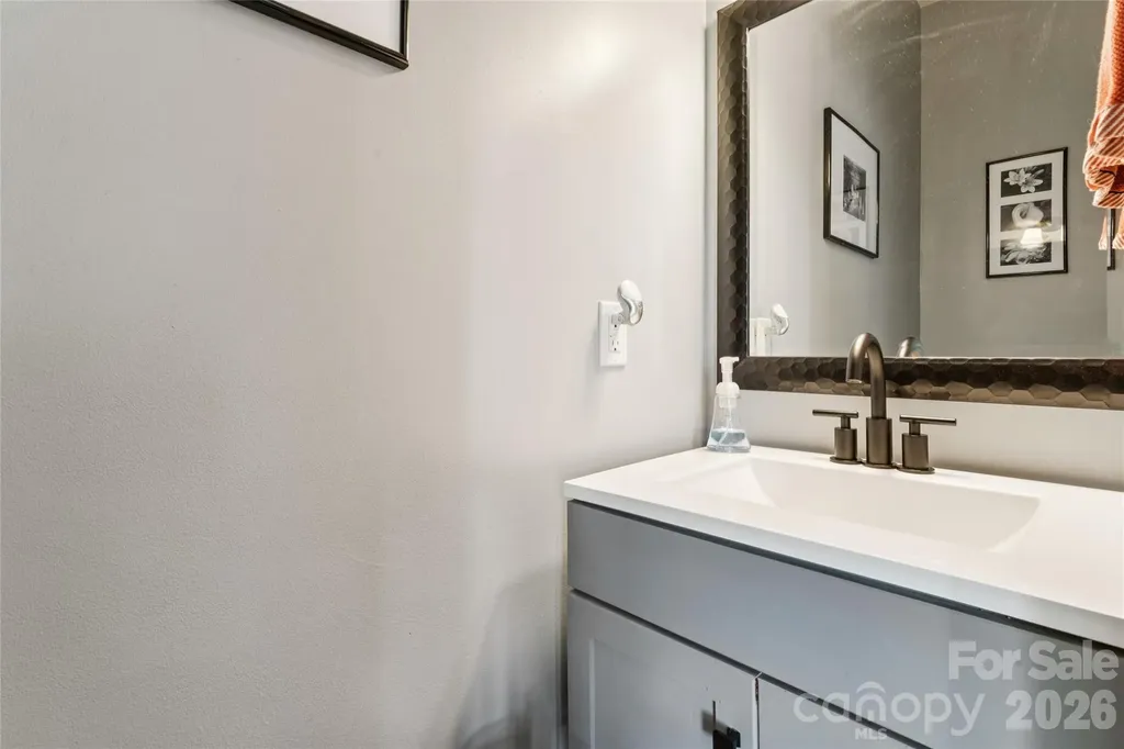 9713 Chanson Place Matthews NC 28105