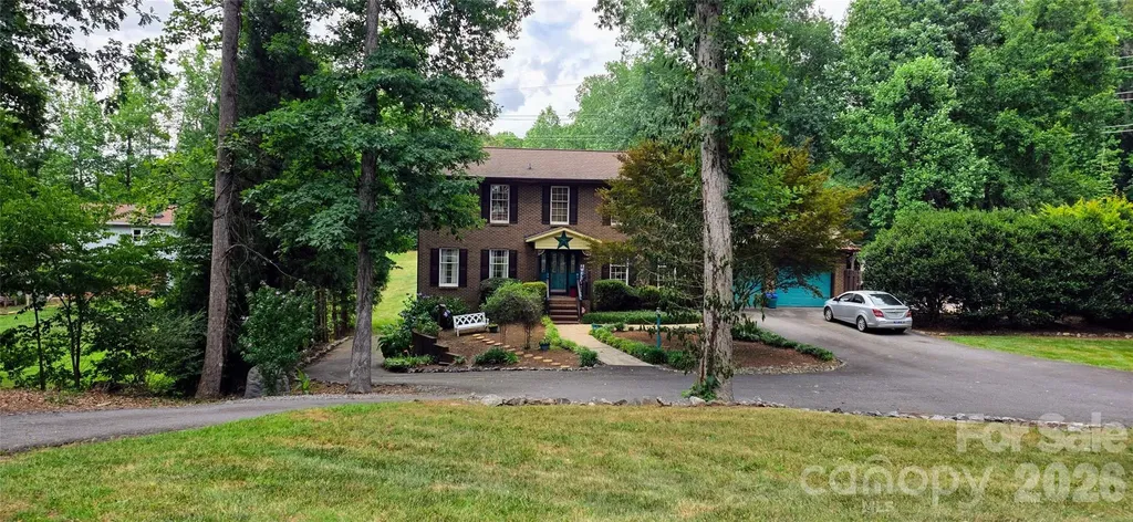 3110 Ninth Tee Drive Newton NC 28658