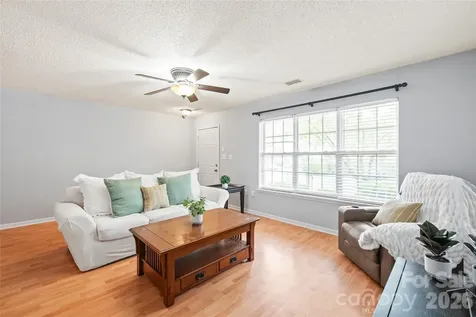15411 Asterwind Court Charlotte NC 28277