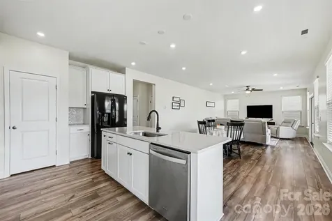 642 Amberjack Place York SC 29745