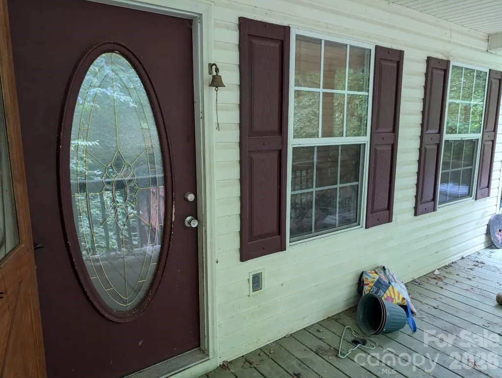 197 Dogwood Drive Hayesville NC 28904