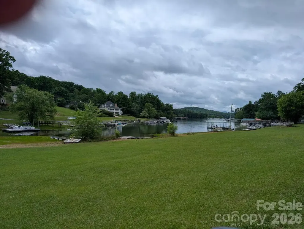 197 Dogwood Drive Hayesville NC 28904
