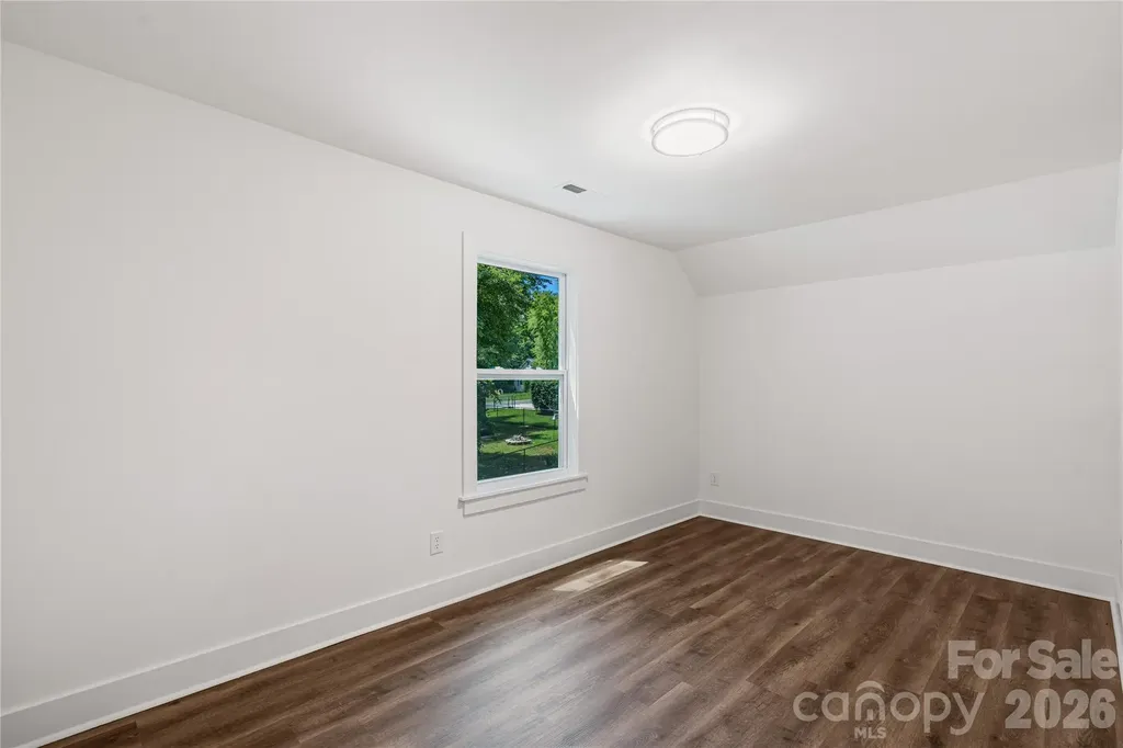 209 East Dixon Street Lincolnton NC 28092