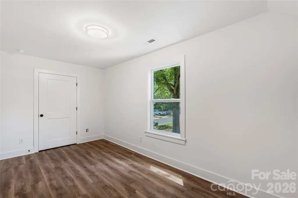 209 East Dixon Street Lincolnton NC 28092