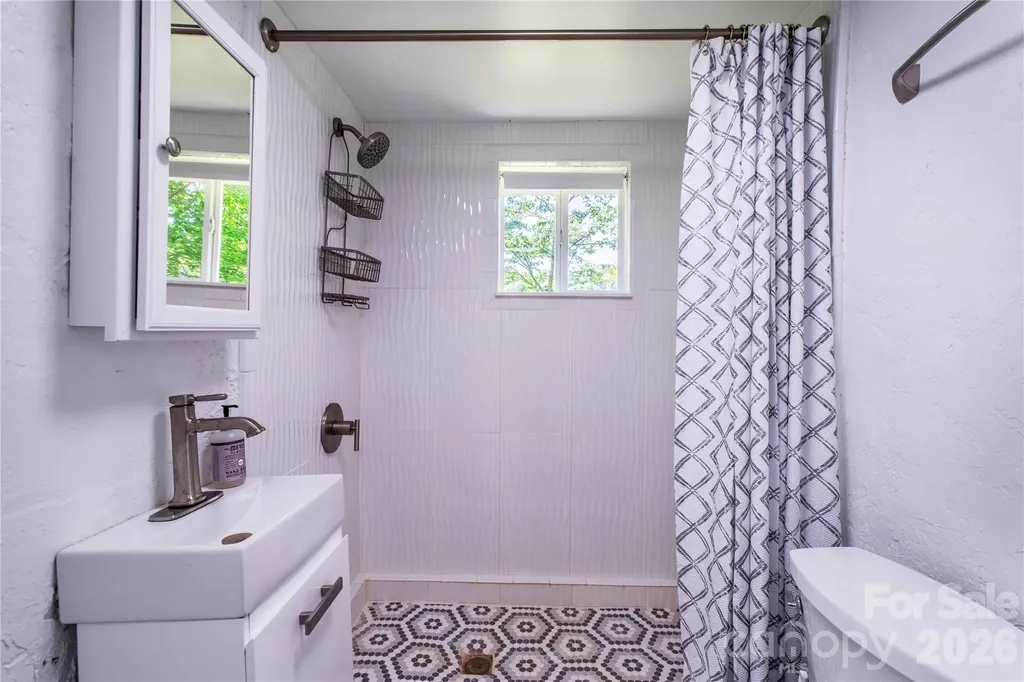 2603 Kim Miller Road Lake Toxaway NC 28747