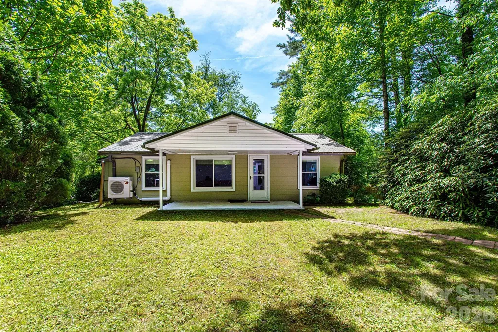 2603 Kim Miller Road Lake Toxaway NC 28747