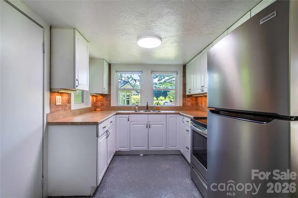 2603 Kim Miller Road Lake Toxaway NC 28747