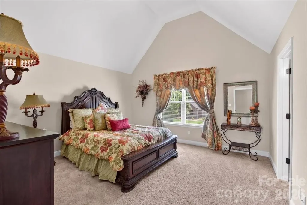 10515 Sweethaven Lane Harrisburg NC 28075