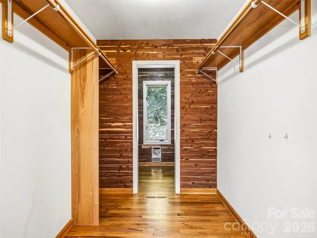 1430 Valmont Drive Hendersonville NC 28791
