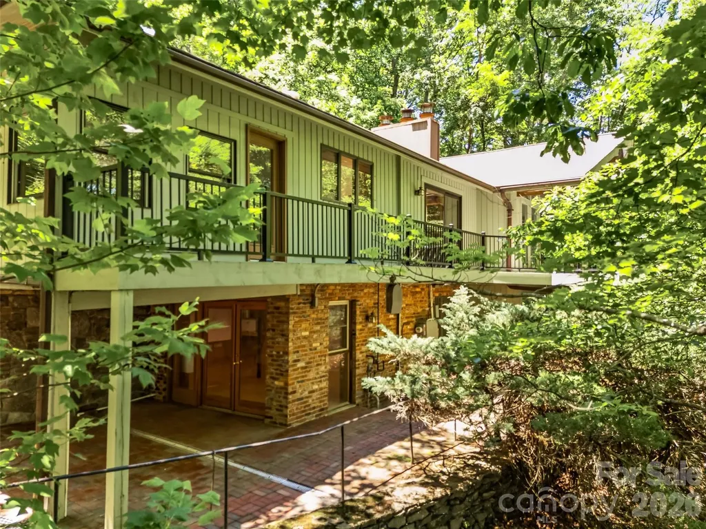 1430 Valmont Drive Hendersonville NC 28791