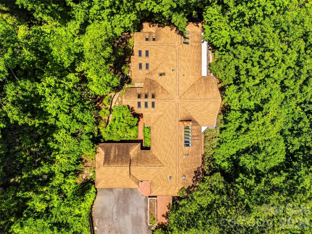 1430 Valmont Drive Hendersonville NC 28791