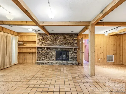 1430 Valmont Drive Hendersonville NC 28791