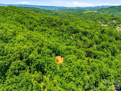 1430 Valmont Drive Hendersonville NC 28791