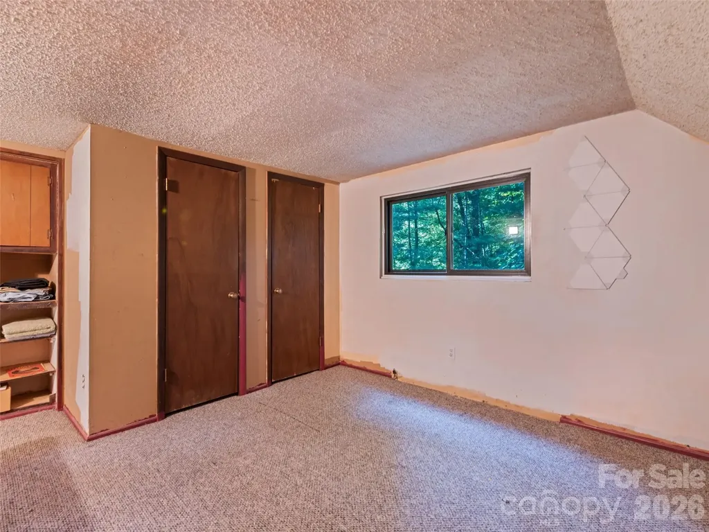 33 Wenlock Way Waynesville NC 28785
