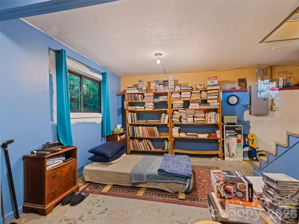 33 Wenlock Way Waynesville NC 28785