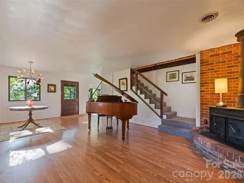 33 Wenlock Way Waynesville NC 28785