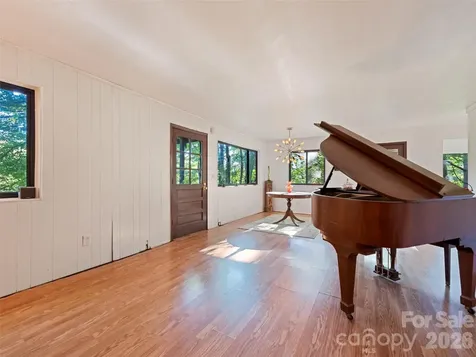 33 Wenlock Way Waynesville NC 28785