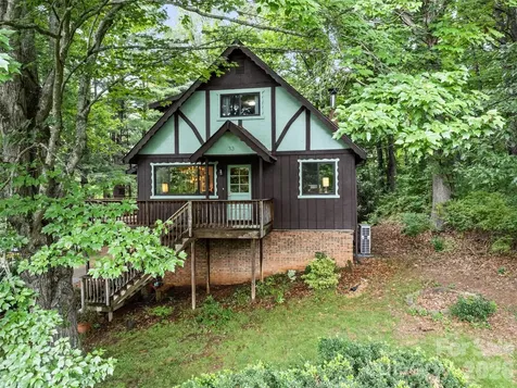 33 Wenlock Way Waynesville NC 28785