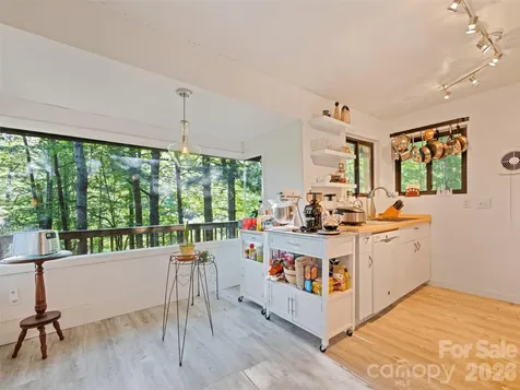 33 Wenlock Way Waynesville NC 28785
