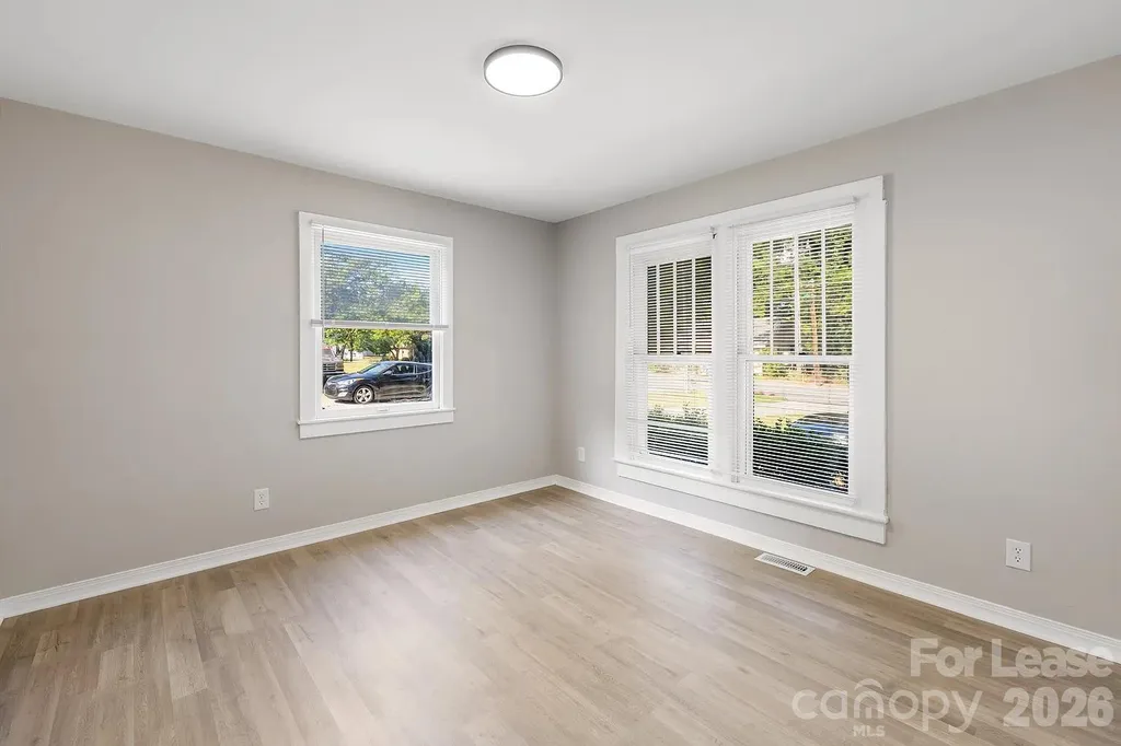 227 N Magnolia Street Mooresville NC 28115