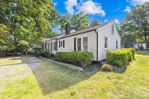 227 N Magnolia Street Mooresville NC 28115