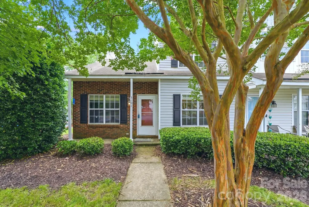 3101 Brockhampton Court Charlotte NC 28269
