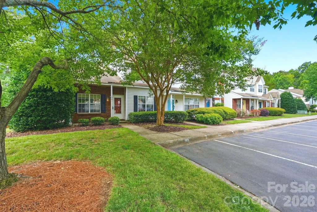 3101 Brockhampton Court Charlotte NC 28269