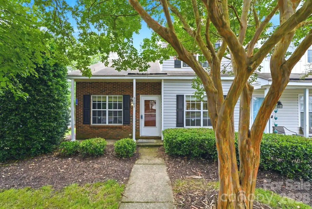 3101 Brockhampton Court Charlotte NC 28269