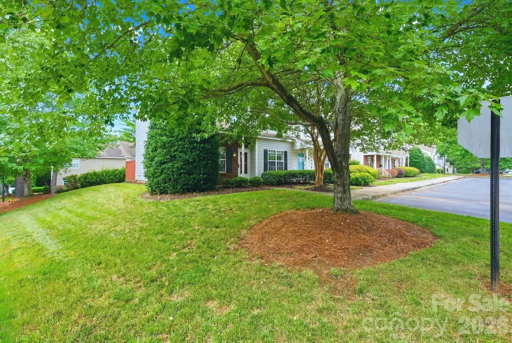 3101 Brockhampton Court Charlotte NC 28269