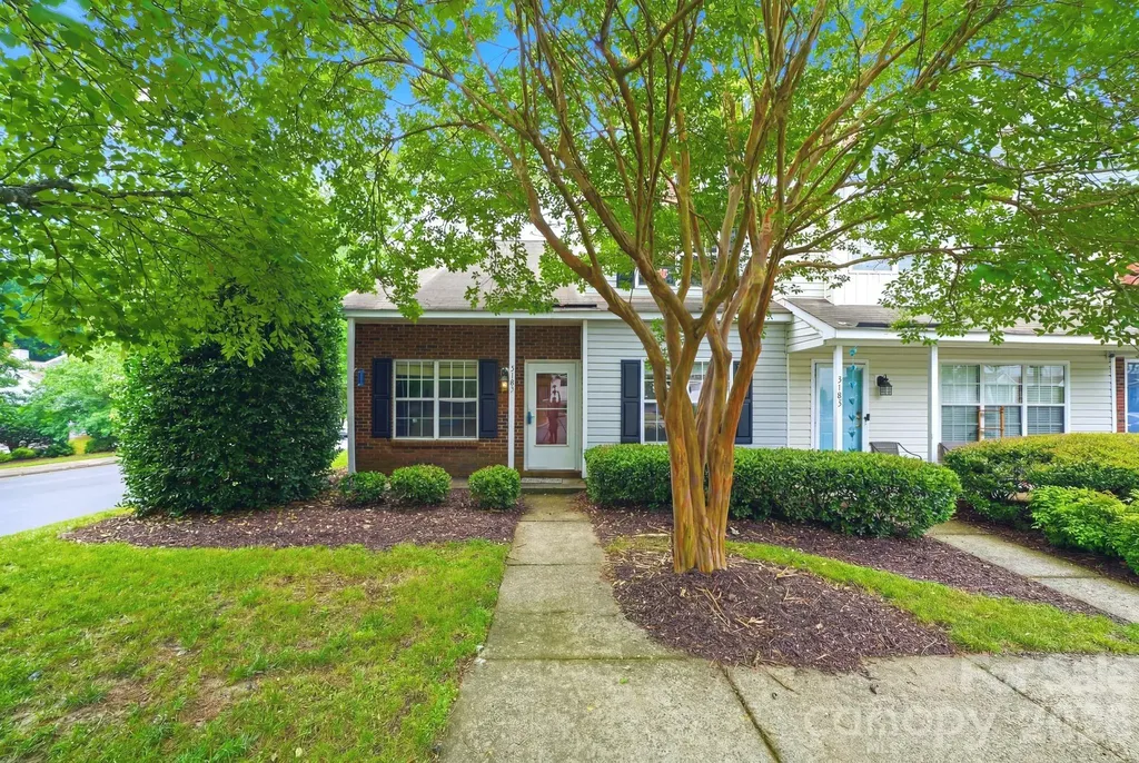 3101 Brockhampton Court Charlotte NC 28269