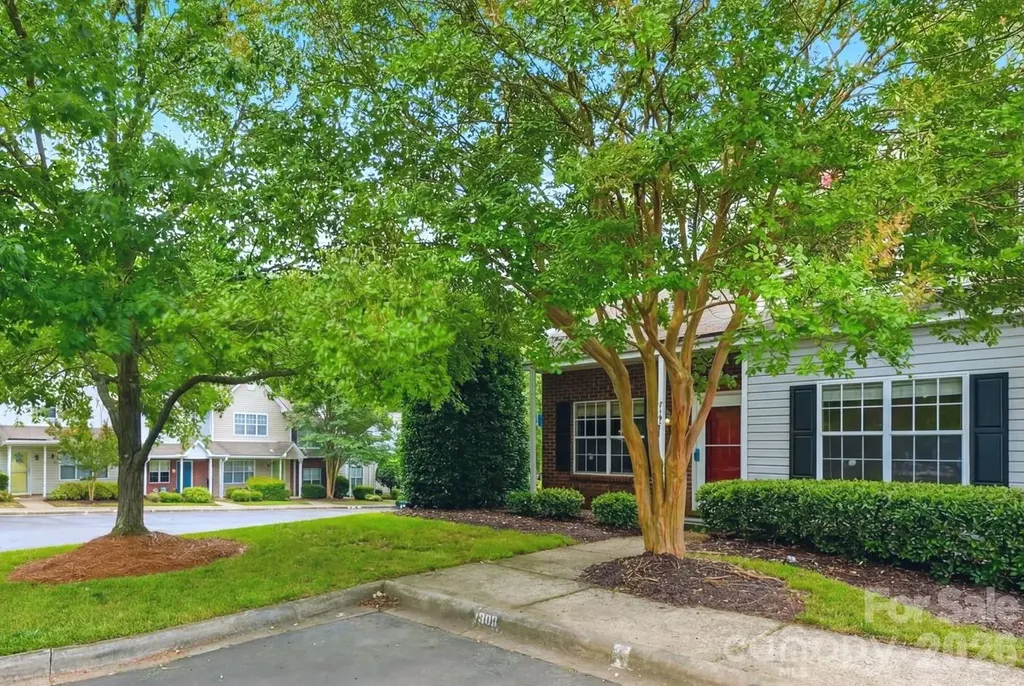 3101 Brockhampton Court Charlotte NC 28269
