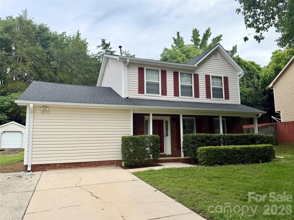 8004 Glencannon Drive Charlotte NC 28227