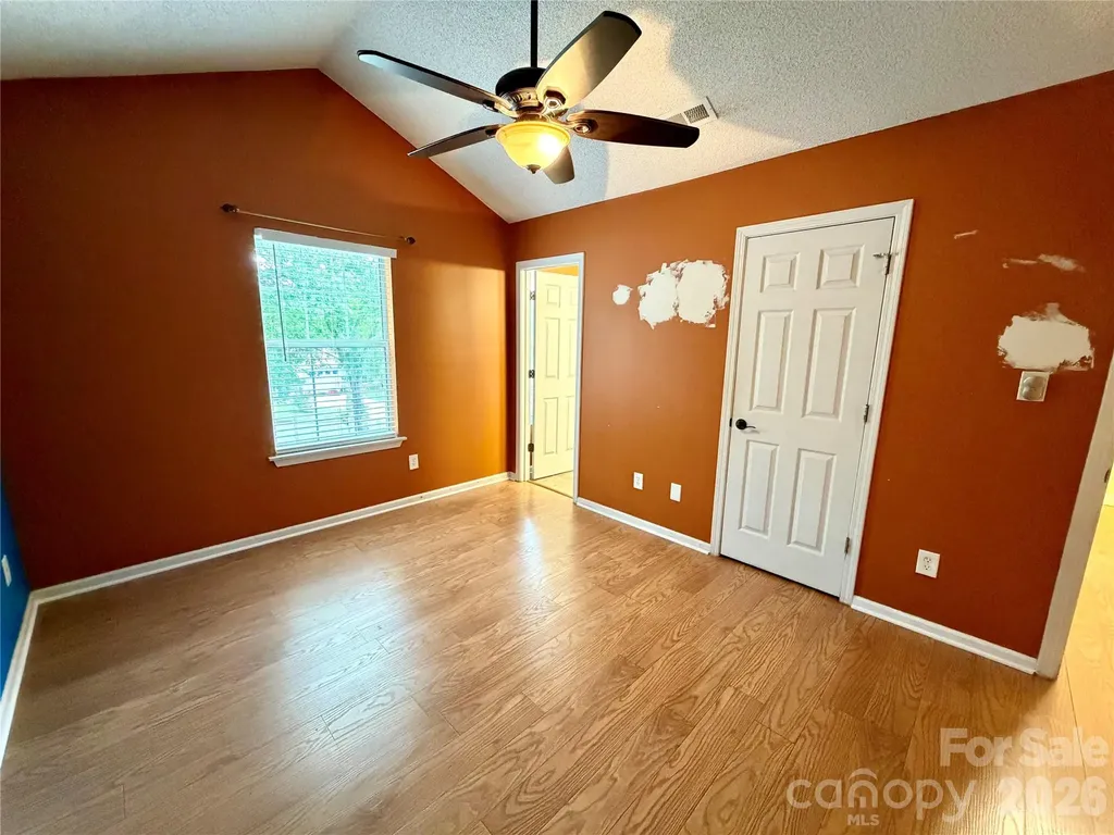 8004 Glencannon Drive Charlotte NC 28227