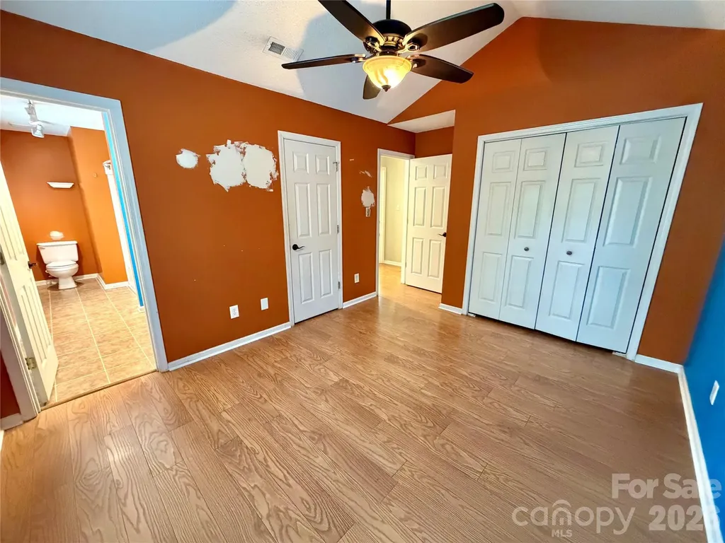 8004 Glencannon Drive Charlotte NC 28227