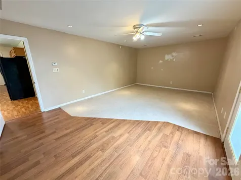 8004 Glencannon Drive Charlotte NC 28227