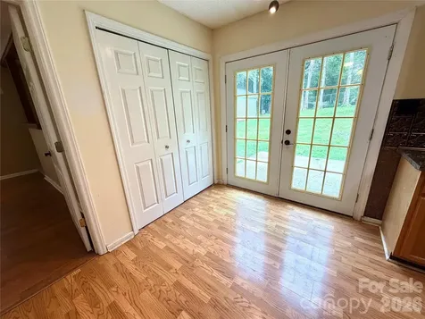 8004 Glencannon Drive Charlotte NC 28227