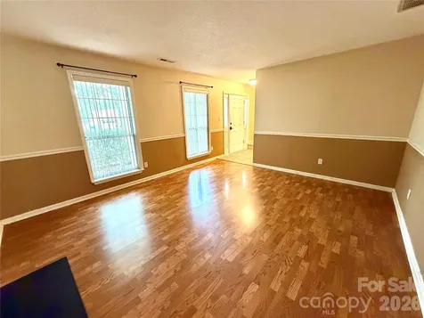 8004 Glencannon Drive Charlotte NC 28227