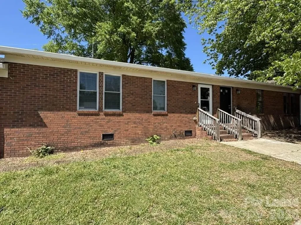 19612 Oak Street Cornelius NC 28031