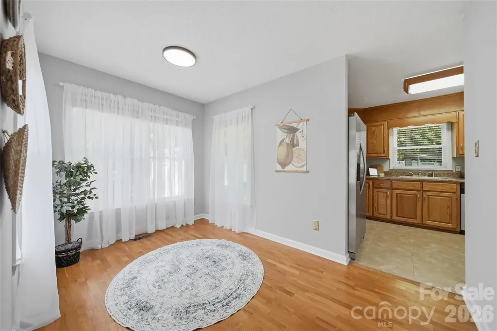 1948 Twin Ponds Drive Hickory NC 28602