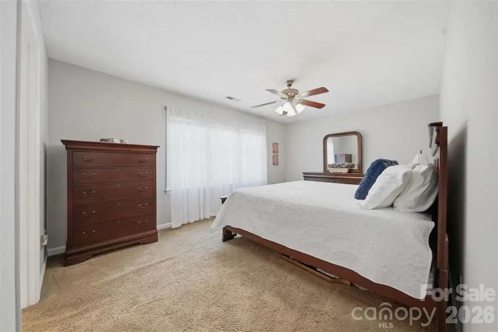 1948 Twin Ponds Drive Hickory NC 28602