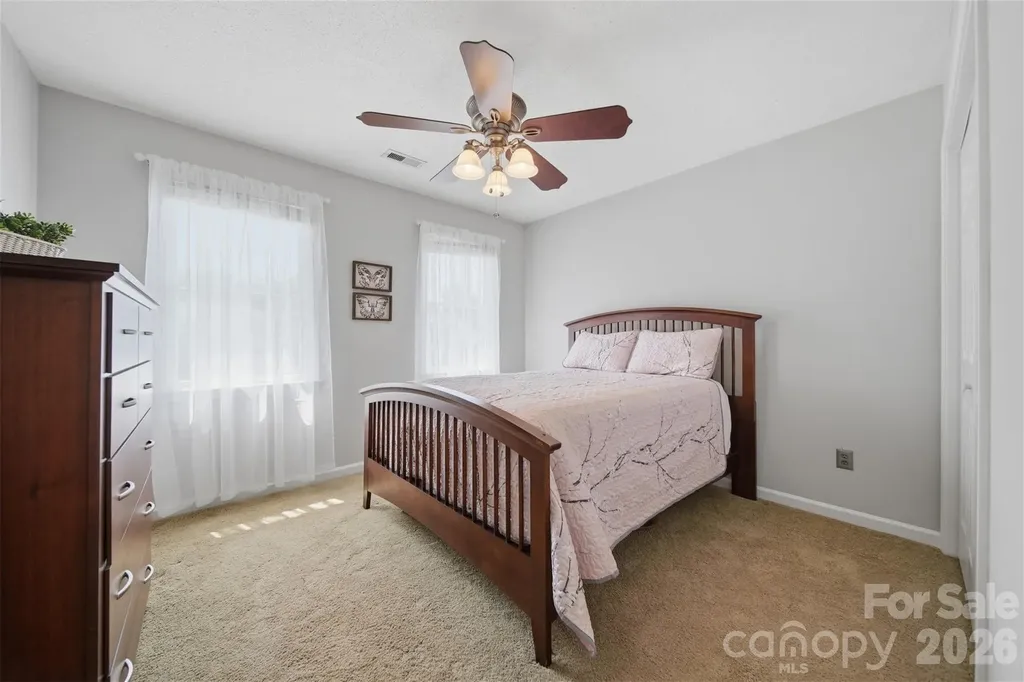 1948 Twin Ponds Drive Hickory NC 28602